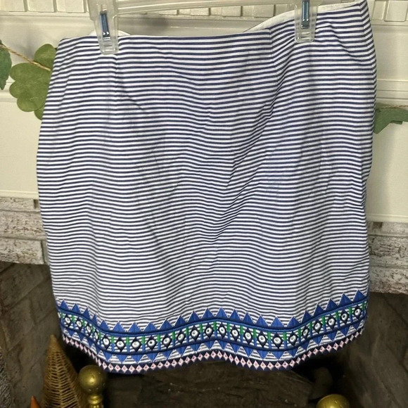 NWT Vineyard Vines Size 6 Embroidered hem striped Margo skirt - Picture 2 of 4